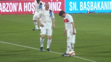 Başbakan Davutoğlu'ndan 3 Gol, 1 Asist