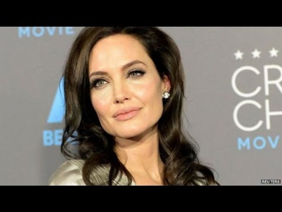 Angelina Jolie Has Ovaries and Fallopian Tubes Removed