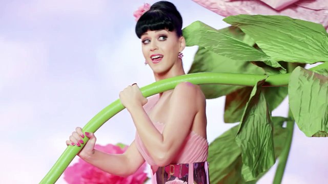 Katy Perry & New Full Lash Bloom Mascara | COVERGIRL Commercial