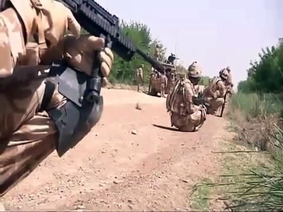 Army bomb disposal team clears Afghan highway of IEDs