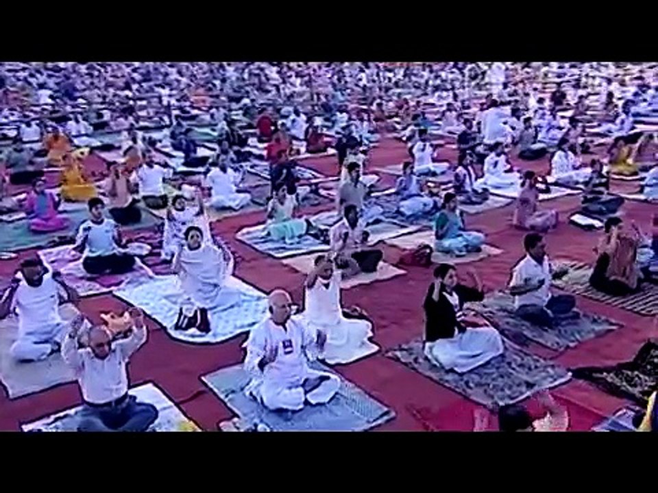 Yoga for beginners - Prana and Pranayama by Sri Sri Ravi Shankar