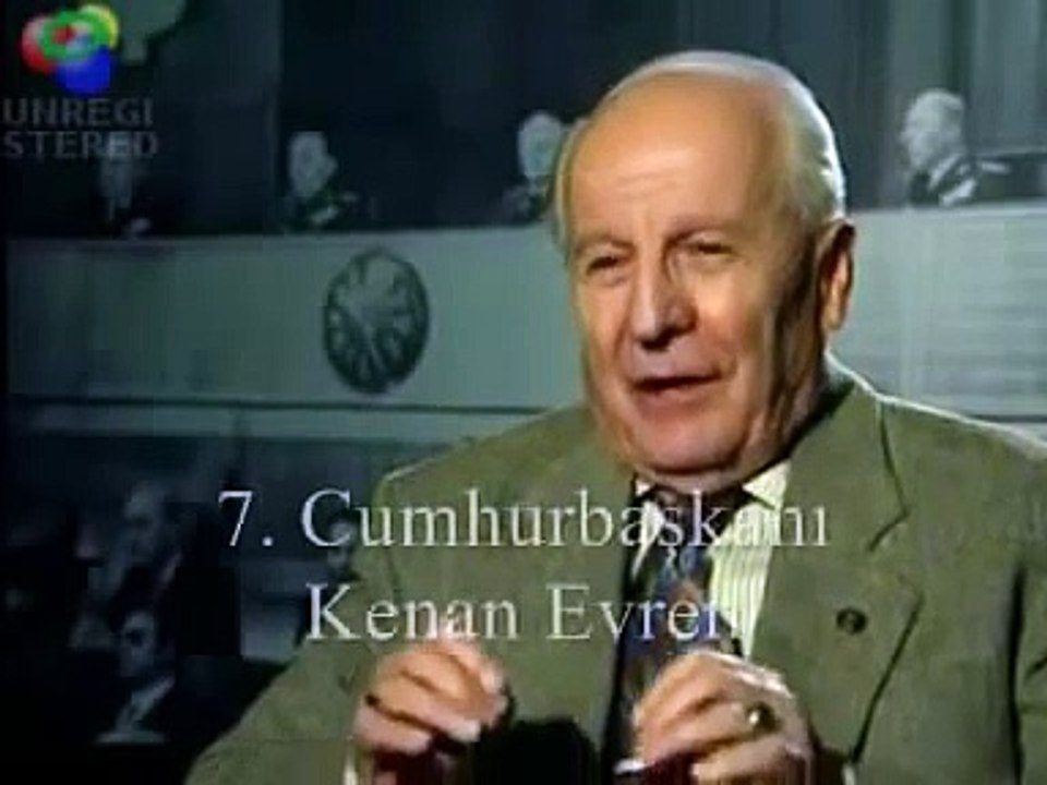 Kenan Evren: "Bir insan hiç olmazsa 2 rekat namaz kılmasını bilmeli..."