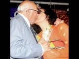 Veteran Lawyer Ram Jethmalani Kisses Yesteryear Actress