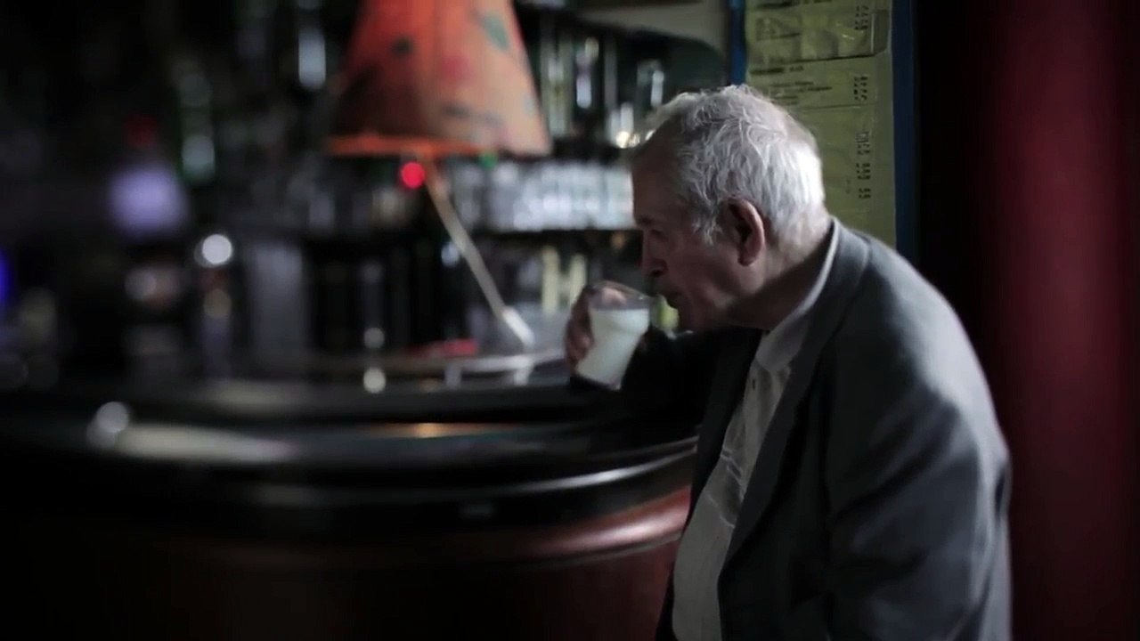 MIOSSEC - Chanson que personne n'écoute [CLIP OFFICIEL]