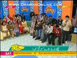 A Boy In Audience Proposed Neelam Muneer In Live Show