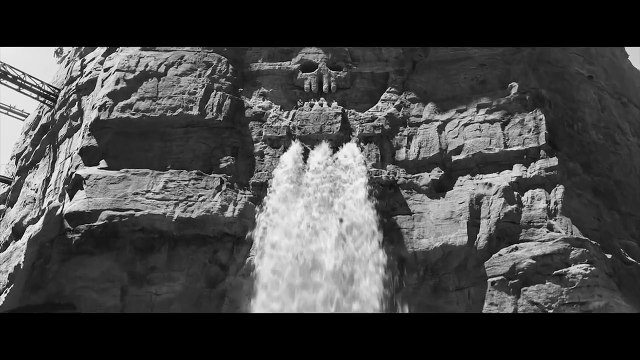 Mad Max : Fury Road - Bande-Annonce Noir & Blanc - VO