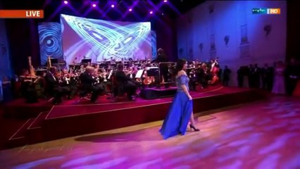 Aufforderung zum Tanz: Sonya Yoncheva und Thomas Gottschalk beim 9. SemperOpernball 2014!