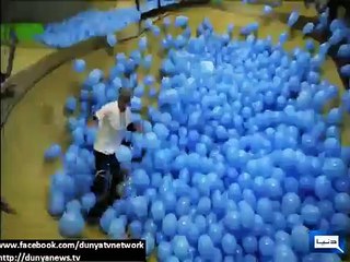 Skateboarding With 5,001 Balloons