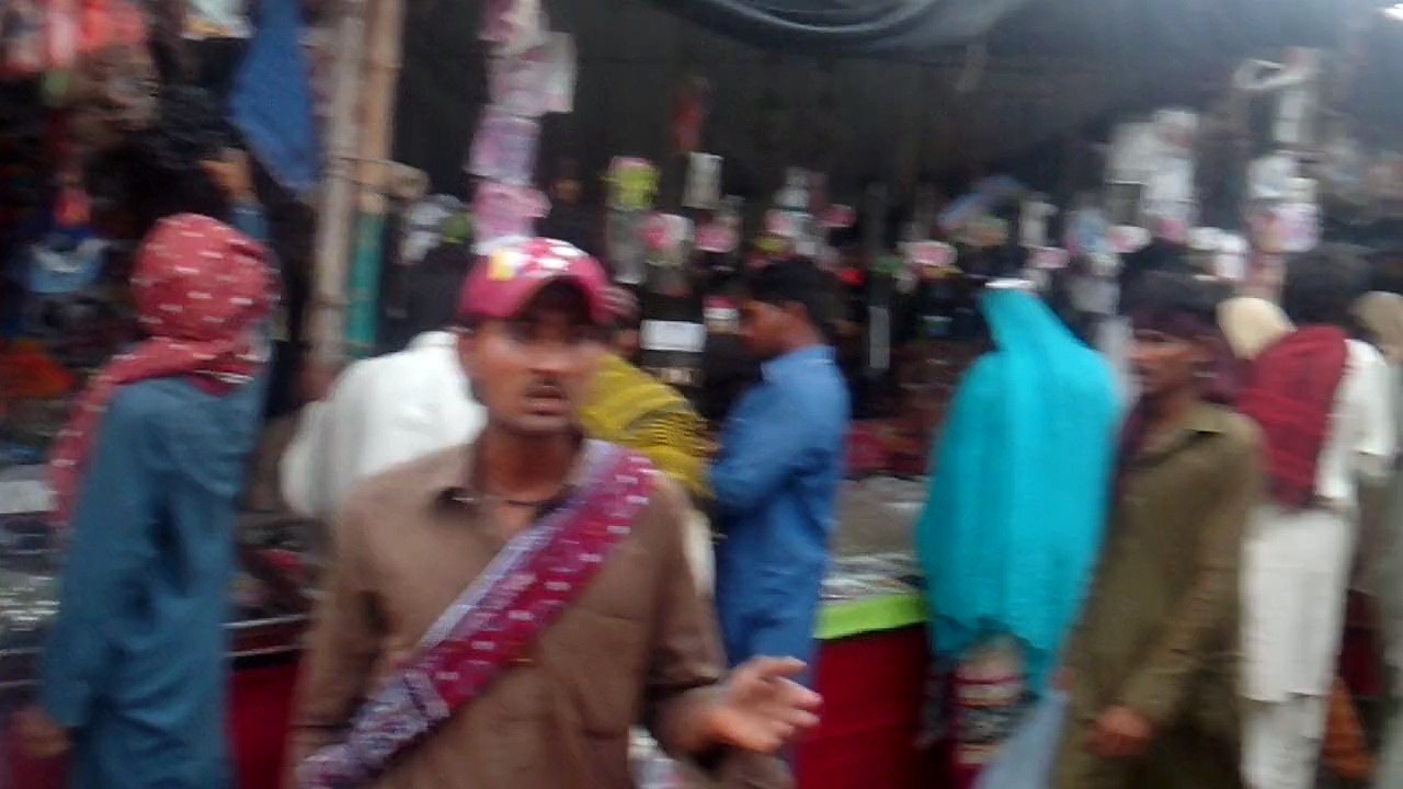Visit to the Shopping Area of the Meela