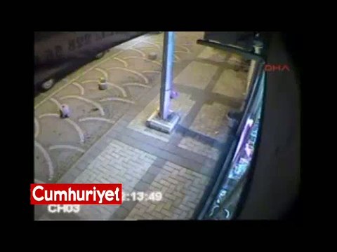 Vahşet anı kamerada: Öğretmeni döve döve öldürdüler