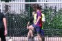 Pablo Iglesias 'reflexiona' jugando al fútbol
