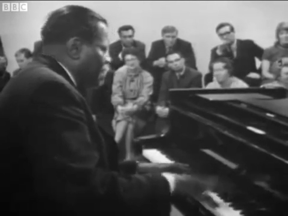 OSCAR PETERSON TRIO – You Are My Heart's Delight (BBC 1964, HD)