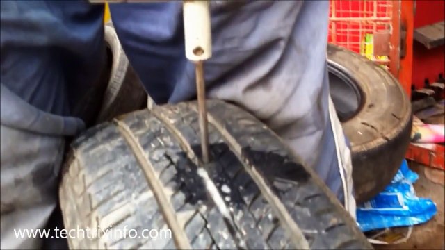 How to repair a tube less tyre puncture in 30 seconds. ✔