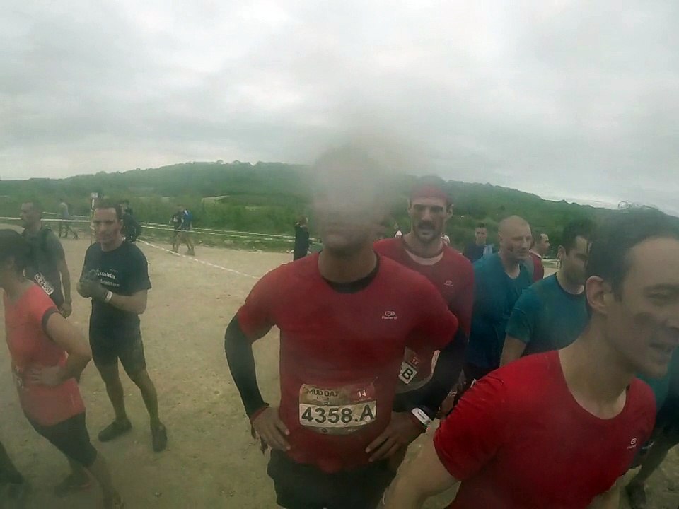 Les poutres... à 2'30'' un homme perd sa virilité !!!