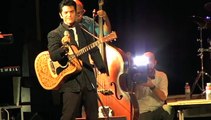 Dean Z sings 'Blue Suede Shoes' Elvis Week 2008