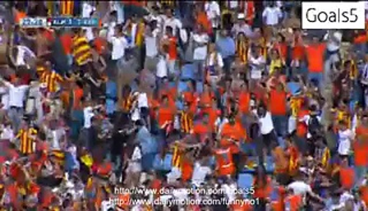 Nicolas Hernan Otamendi Goal Almeria 1 - 1 Valencia La Liga 23-5-2015