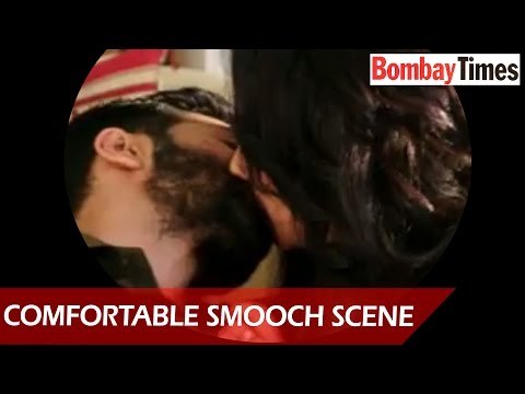 Varun Dhawan Comfortable Smooching Divya Dutta - BT
