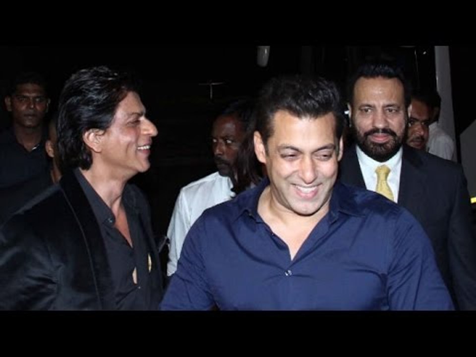 SRK Danced Non Stop For An Hour at Arpita’s Wedding Reception - BT
