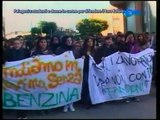 Palagonia: studenti e donne in corteo per difendere il loro futuro