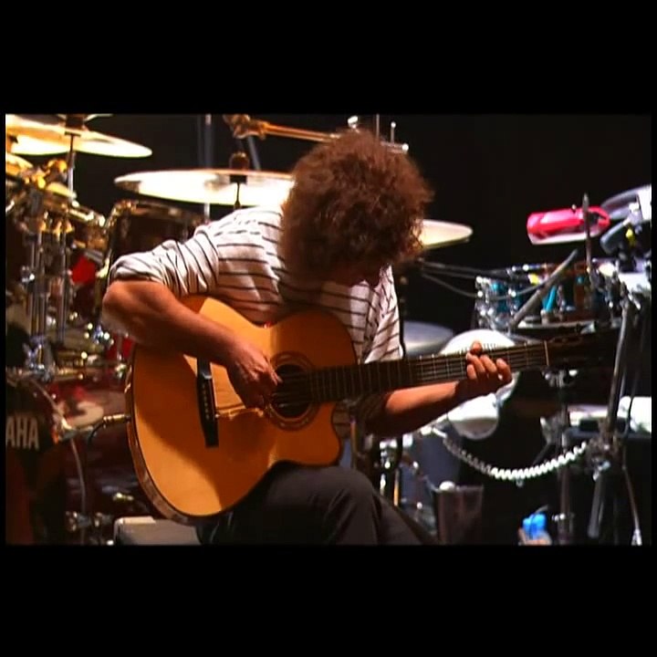 Pat Metheny Group - Last train home (live at Tokio 2002)