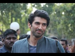 Aditya Roy Kapur Takes Pottery Class From Bhabhi, Shayonti - BT