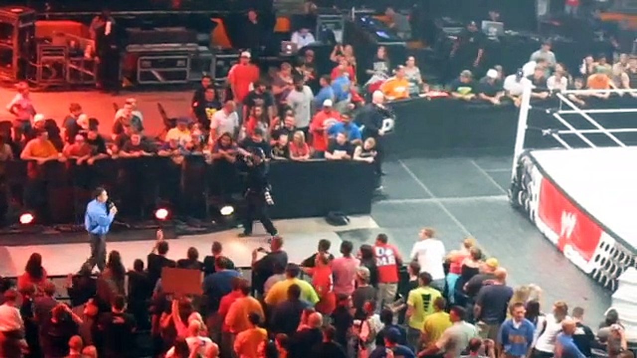 WWE Monday Night Raw - John Cena Sings Rocky Top