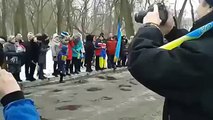 ЭКСКЛЮЗИВНЫЕ КАДРЫ Украина  Встреча бойцов вышедших из Дебальцево