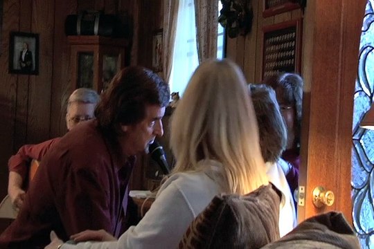 Gary Abbott sings 'It Hurts Me' Elvis Week Norene's