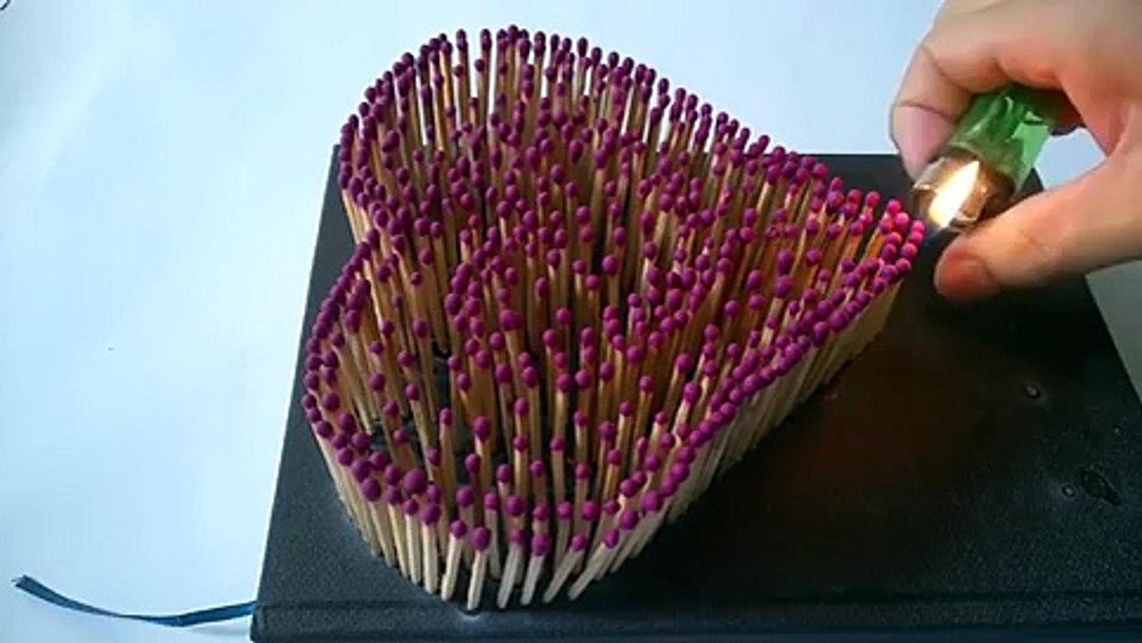 Amazing Fire Domino With Matchsticks