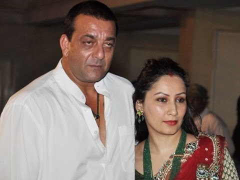 Maanayata To Meet Sanjay Dutt At Yerawada Jail Today - BT
