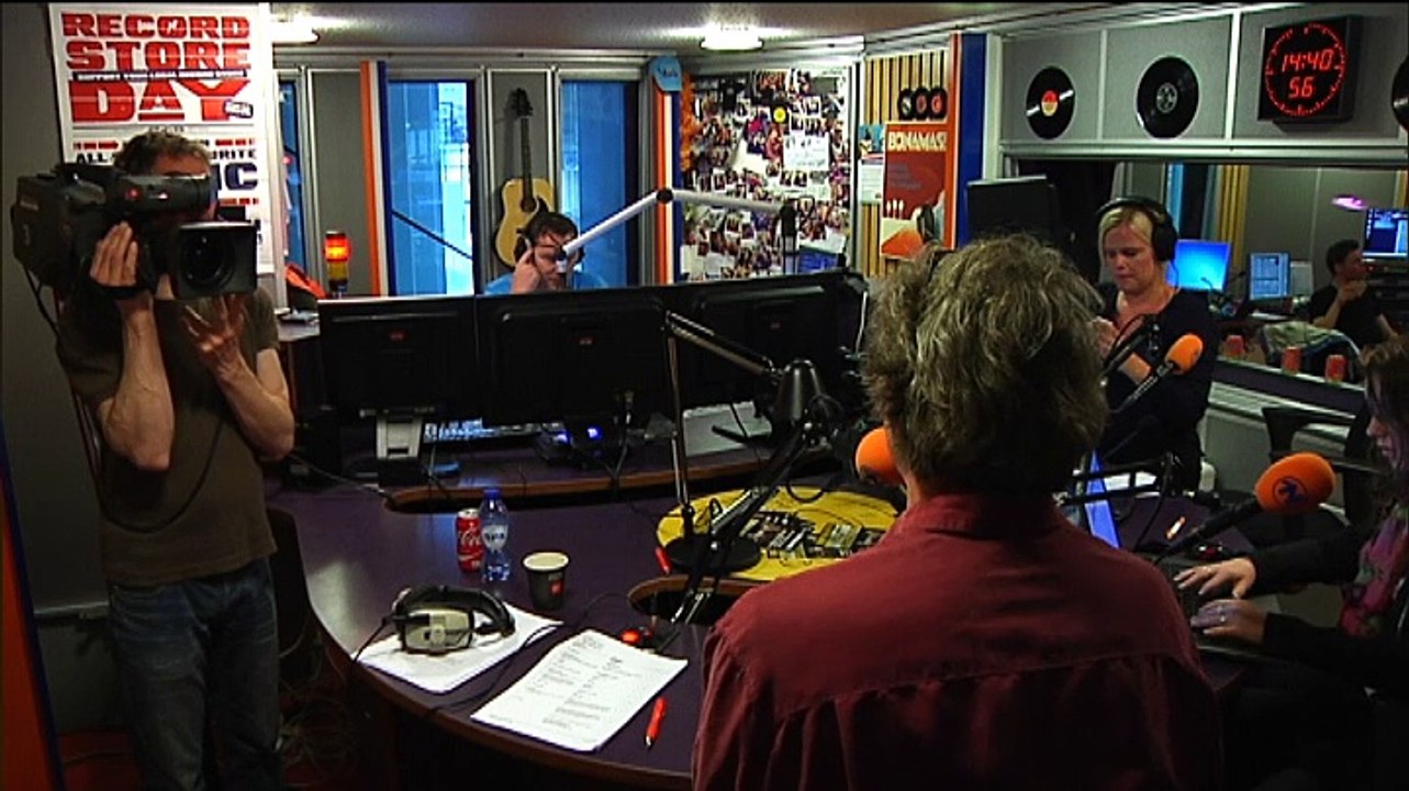 Cafe Martini XL: Jury over Mercy amp; Malice - RTV Noord