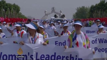 Women peace activists cross North-South Korea border