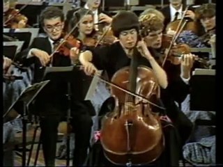 Natalia Gutman performs Schumann cello concerto pt. 1