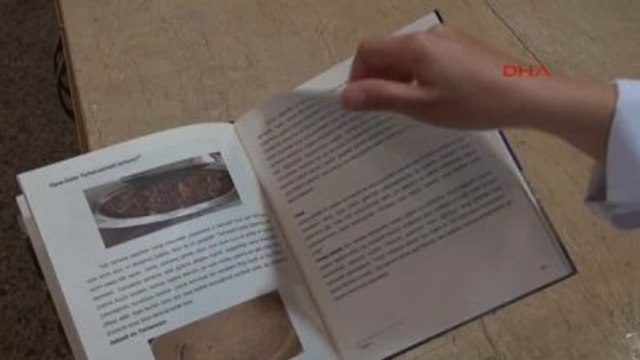 Erzincan Öğretim Görevlisi Kredi Çekti, Yemek Kitabı Çıkardı