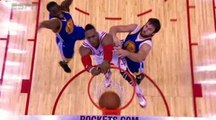 Dwight Howard dunke sur Andrew Bogut et Draymond Green