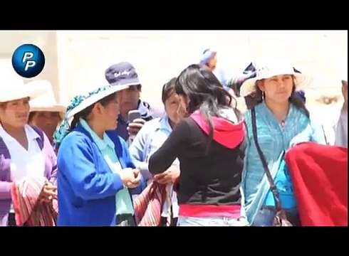 Rondas de Cajamarca castigan a mujer que robó televisor