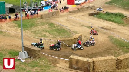 Les tracteurs tondeuses s'affrontent dans les Ardennes