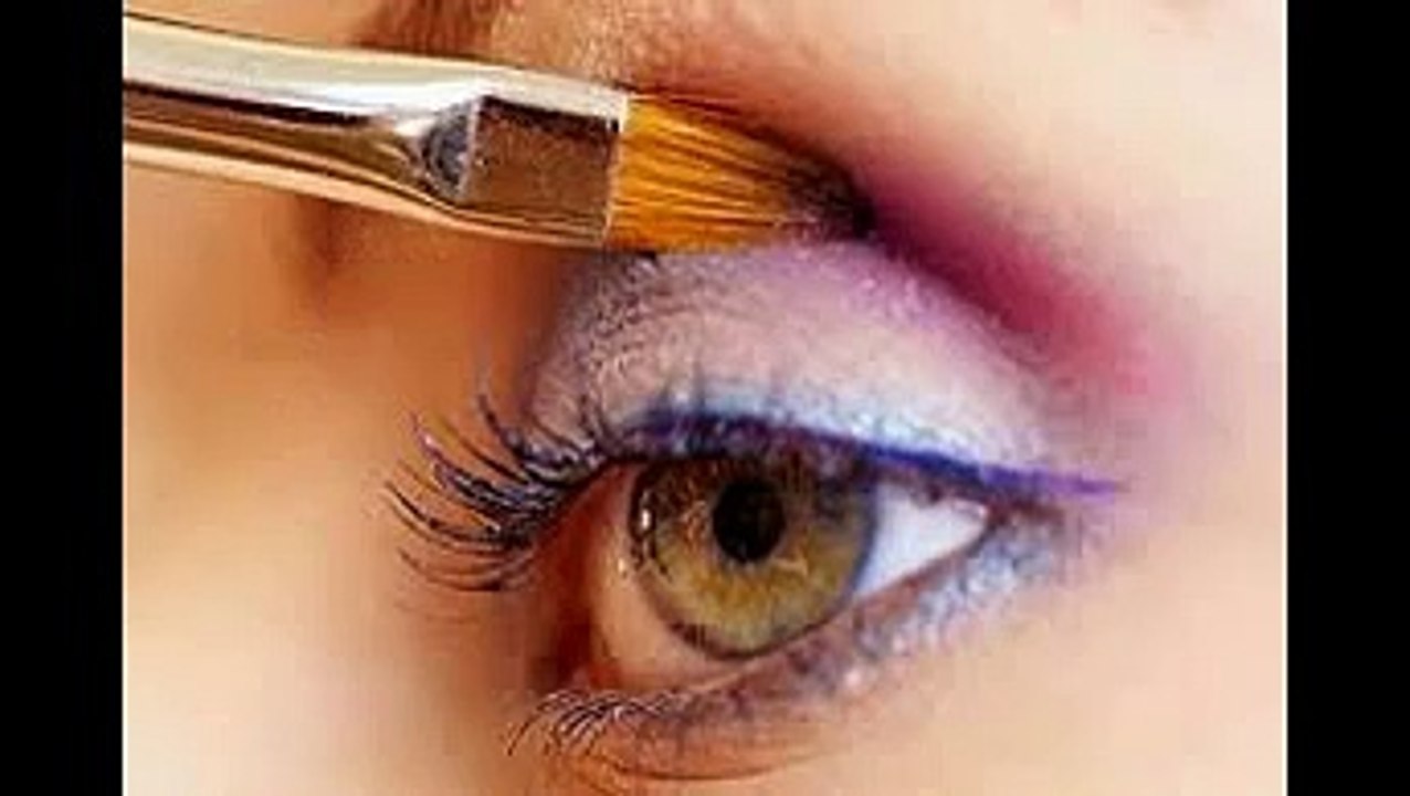 Apply Eye Shadow