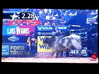 2011 PBR Finals - Joe Baumgartner Bull Fighter Knock Out