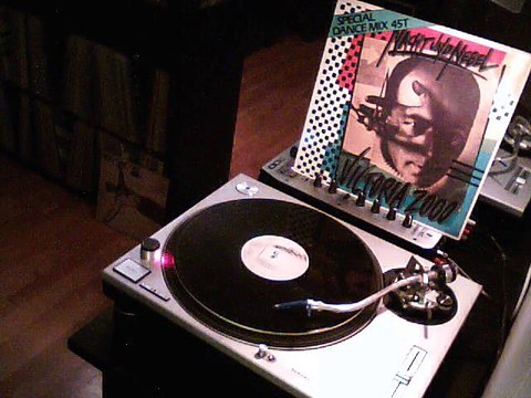 Nacht Und Nebel - Victoria 2000 12 [Remix]