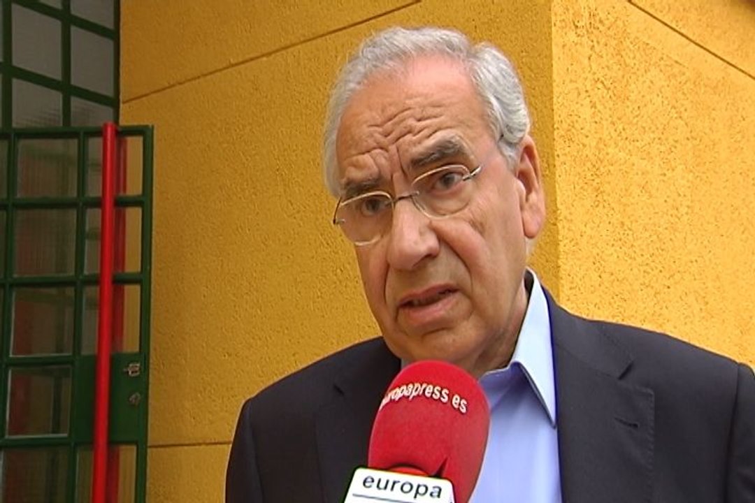 Guerra cree que hay "buenas expectativas" para PSOE