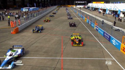 Berlino, sfortunato Trulli, Piquet nuovo leader