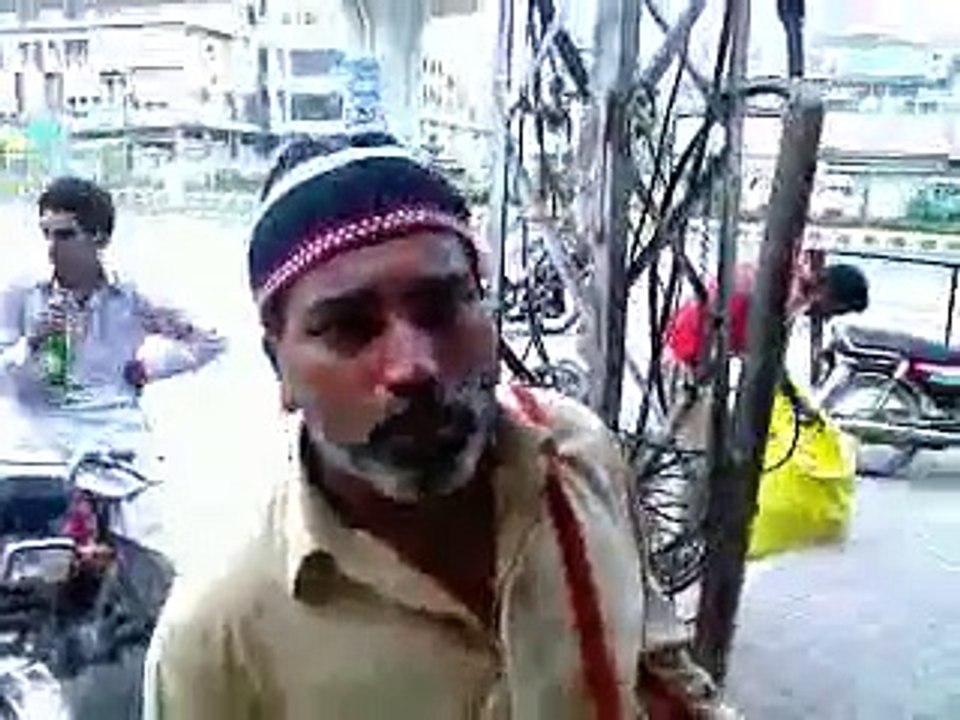 a beggar at ichhra lahore.