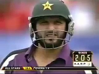 Afridi Hits three Sixes - Video