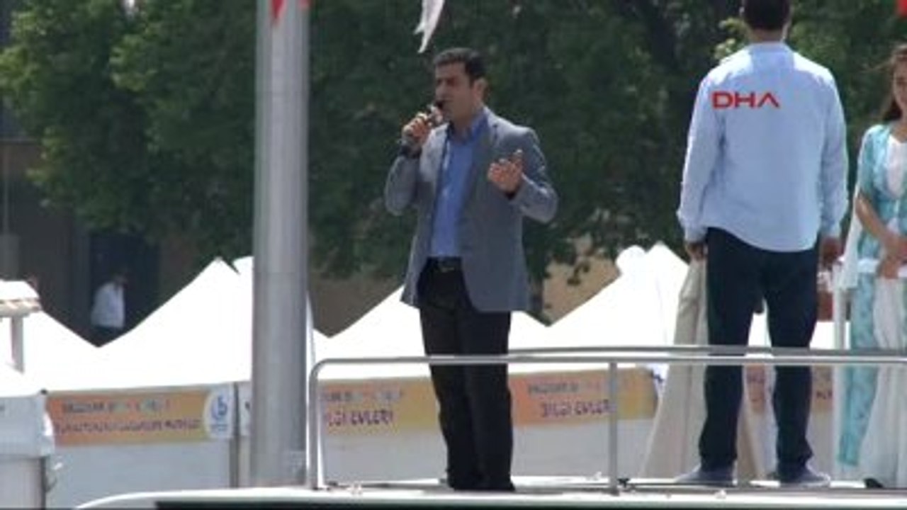 3- Demirtaş: Ey Diyanet İşleri Başkanımız Sırat Köprüsünden Mersedesle Geçilmiyor, Haberin Olsun..