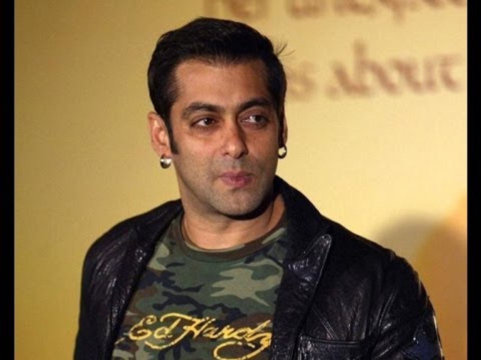 What Was Salman Khan Doing During Hit-&-run Case Hearing? - BT