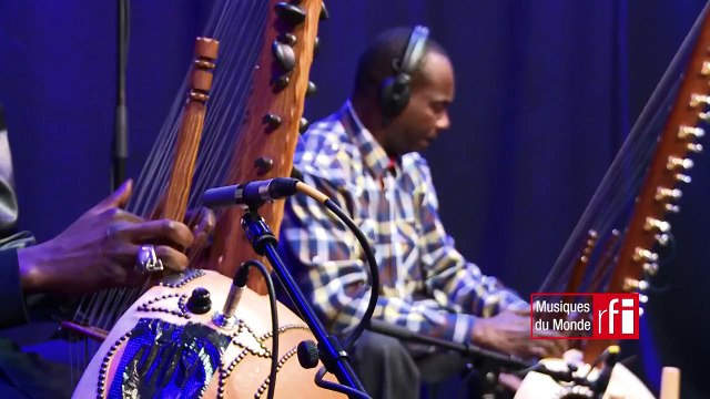 Toumani & Sidiki Diabate inteprètent «Kaïra» dans Musiques du Monde sur #RFI