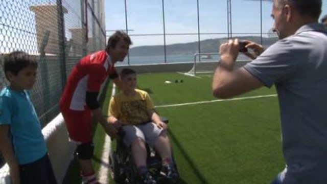 Eski Milli Futbolcular, Görme Engellilerle Golbol Oynadı
