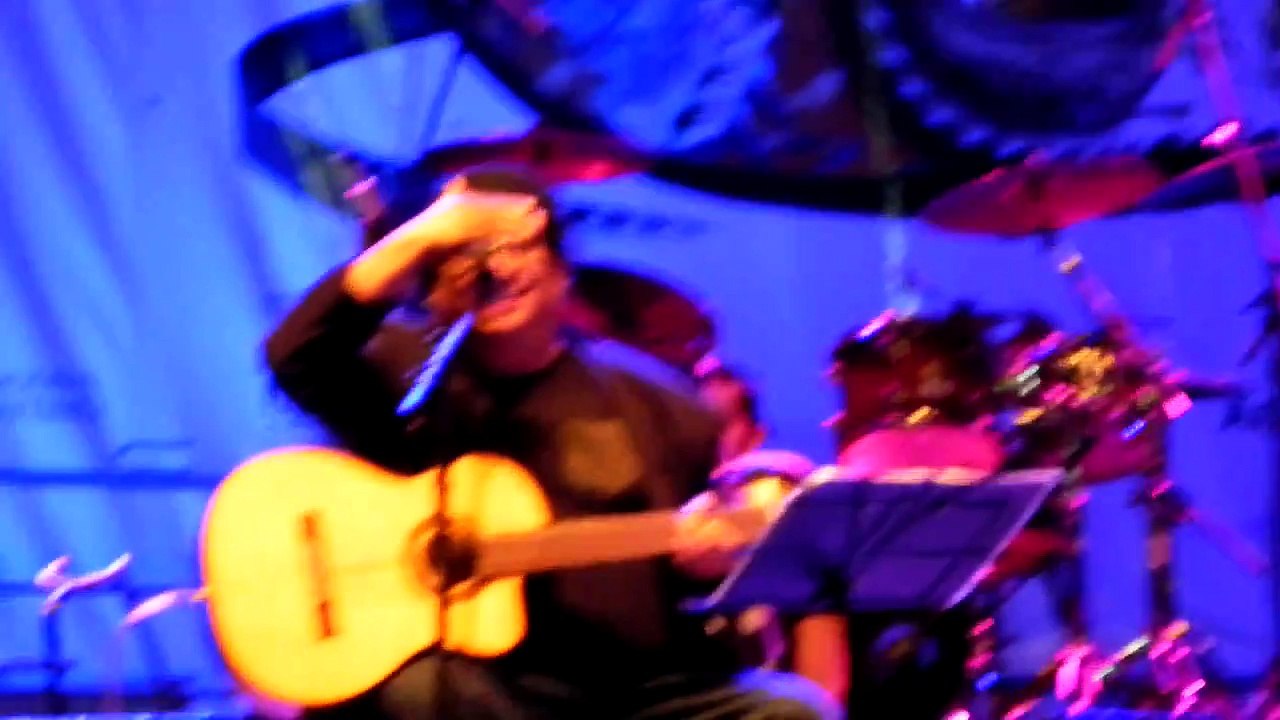 Armando Palomas 5