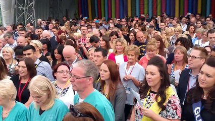 Amazing Grace Sings With Flashmob For Alder Hey Children's Hospital Charity